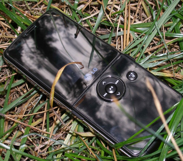 ﻿Обзор мобильного телефона LG KM380